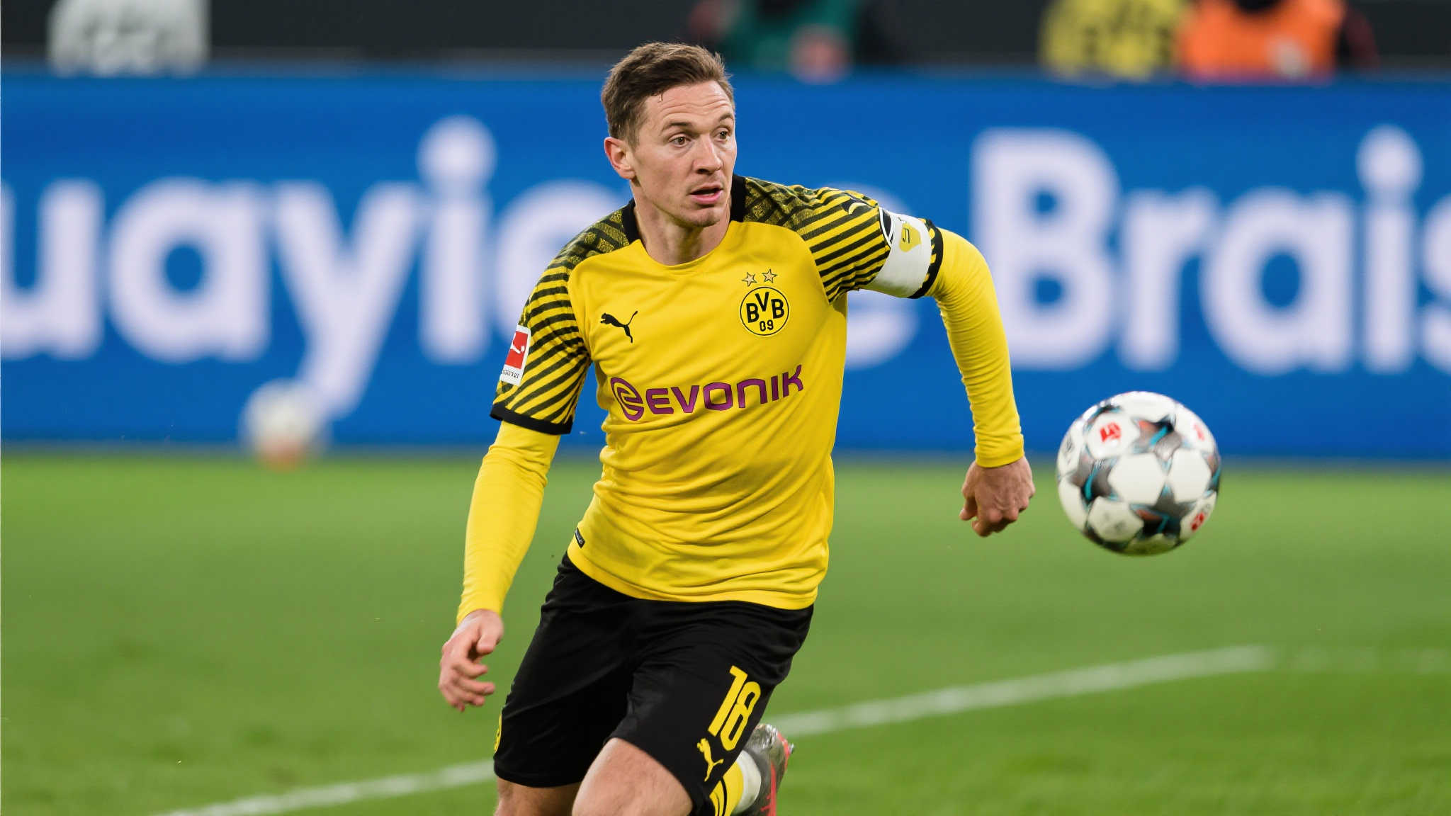 米克尔:小贝林让我想起兰帕德,他将在多特蒙德屡次破门得分 米克尔:小贝林让我想起兰帕德,他将在多特蒙德屡次破门得分